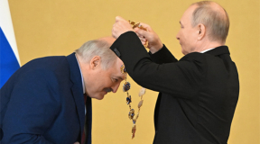 «Кажется, сеньор Путин ищет себе вассала поновее и порезвее»