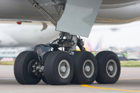 Польша пресекла попытку ввоза в Беларусь 5 тонн шин для самолетов Boeing