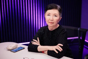 Турарбекова: «Когда несчастных людей сгоняют в зал и перед ними выступает говорящая голова, это не диалог, а издевка»